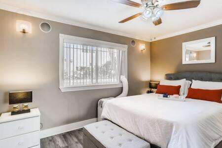Awesome 3Br 2Bth 1 Block To Beach C2 ニューポート・ビーチ エクステリア 写真