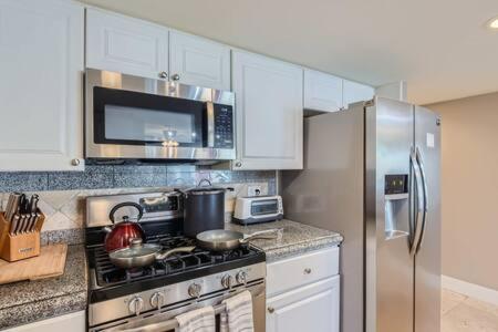 Awesome 3Br 2Bth 1 Block To Beach C2 ニューポート・ビーチ エクステリア 写真
