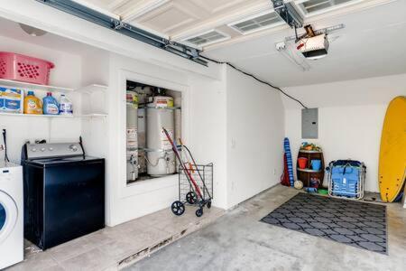 Awesome 3Br 2Bth 1 Block To Beach C2 ニューポート・ビーチ エクステリア 写真
