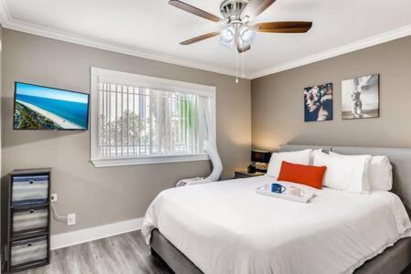 Awesome 3Br 2Bth 1 Block To Beach C2 ニューポート・ビーチ エクステリア 写真