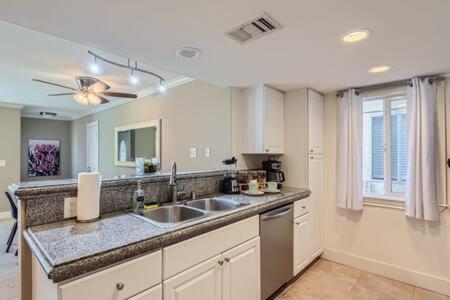Awesome 3Br 2Bth 1 Block To Beach C2 ニューポート・ビーチ エクステリア 写真