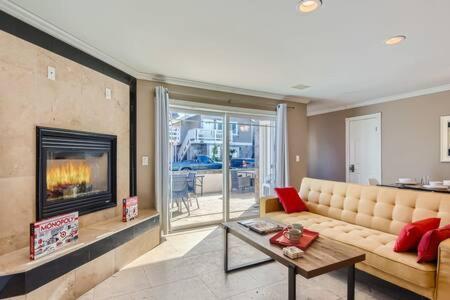 Awesome 3Br 2Bth 1 Block To Beach C2 ニューポート・ビーチ エクステリア 写真
